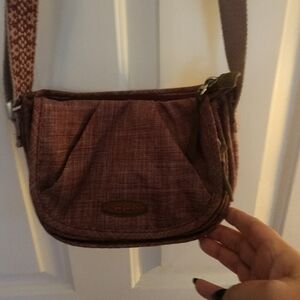 Kuhl Small Crossbody Purse Wine Utility Multipocket Gorpcore Travel